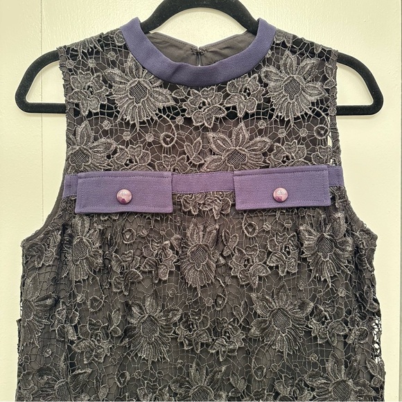 Modern Lace Dress with Back Zipper - Picture 3 of 11